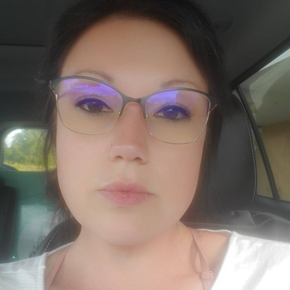 Meet your Posher, Becky